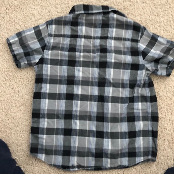 Boys shirt - Picture 3 of 3